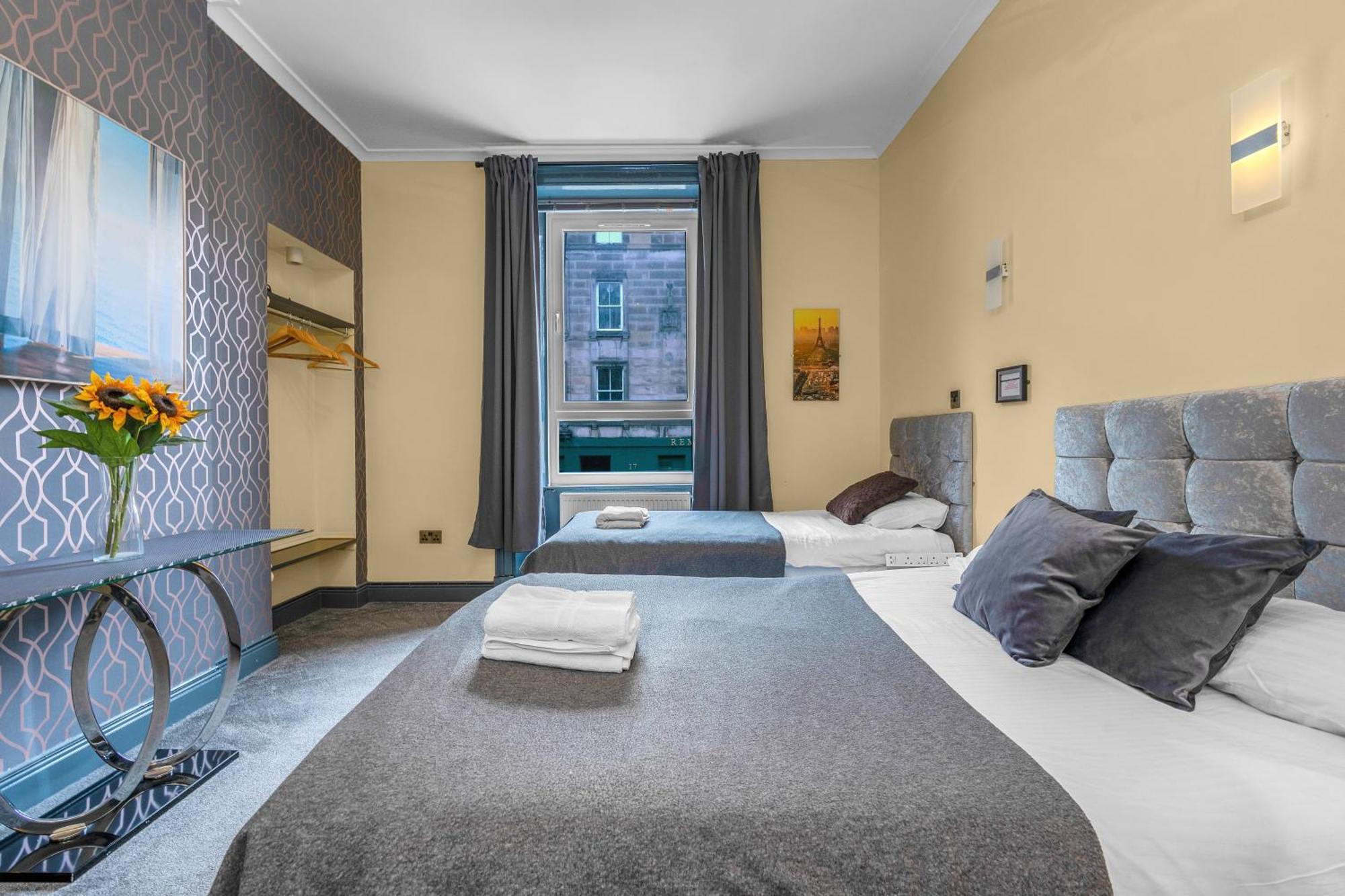 Cosy Modern City Centre Flat Edinburgh Ngoại thất bức ảnh