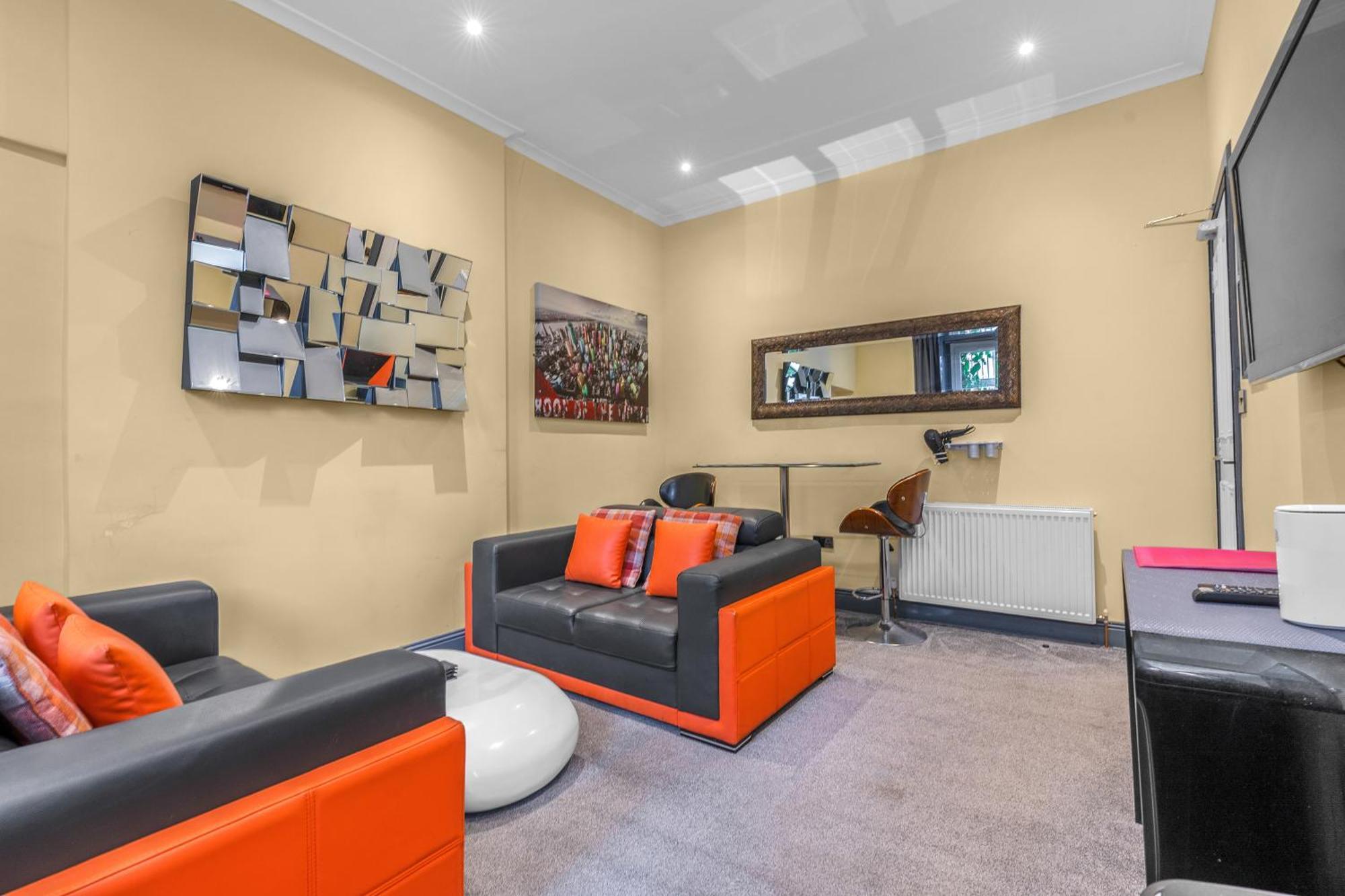 Cosy Modern City Centre Flat Edinburgh Ngoại thất bức ảnh